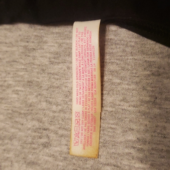 Victoria's Secret Pink Sports Bra - Picture 6 of 6